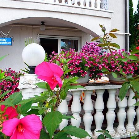 Kristaly Apartman Bed & Breakfast Heviz Luaran gambar