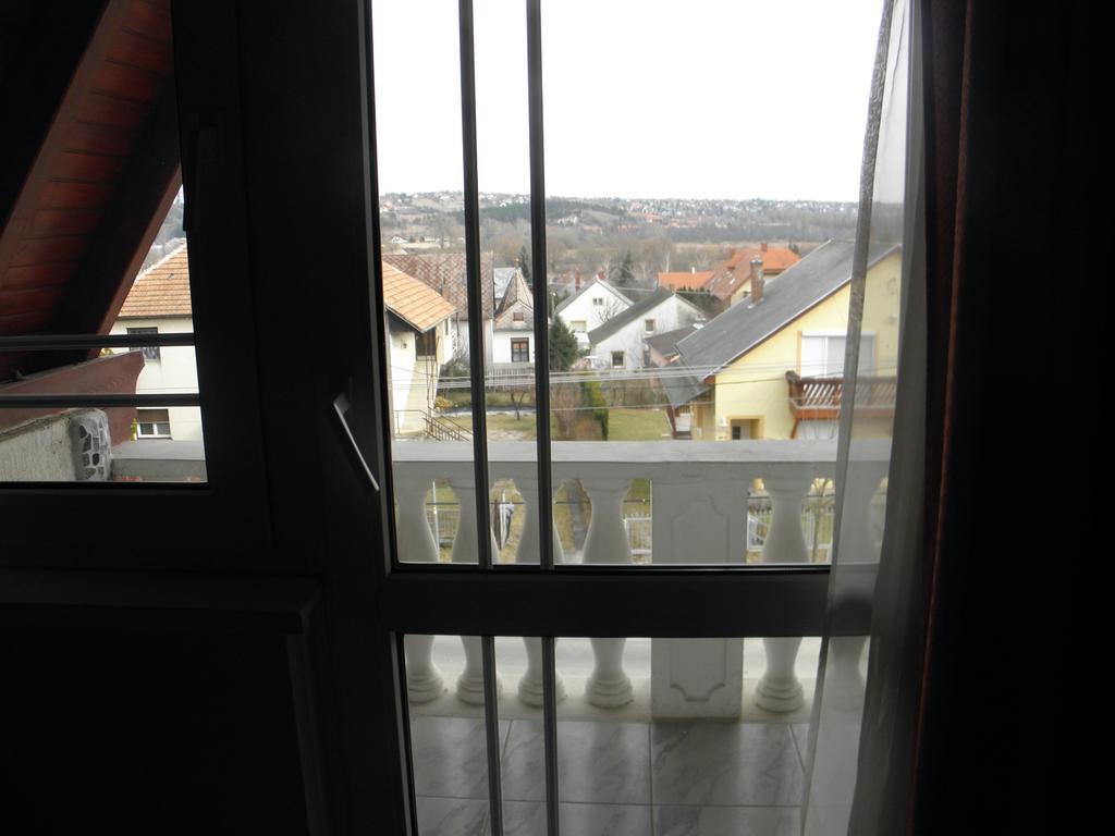 Kristaly Apartman Bed & Breakfast Heviz Luaran gambar