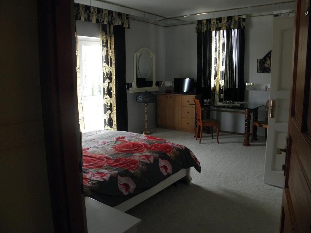 Kristaly Apartman Bed & Breakfast Heviz Luaran gambar