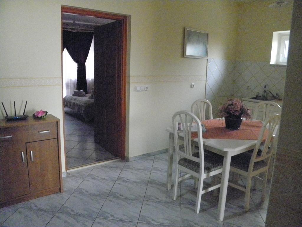 Kristaly Apartman Bed & Breakfast Heviz Luaran gambar