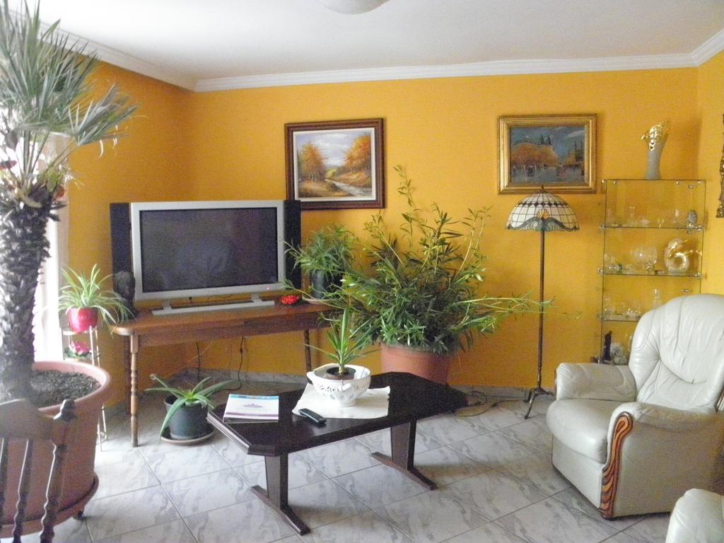 Kristaly Apartman Bed & Breakfast Heviz Luaran gambar