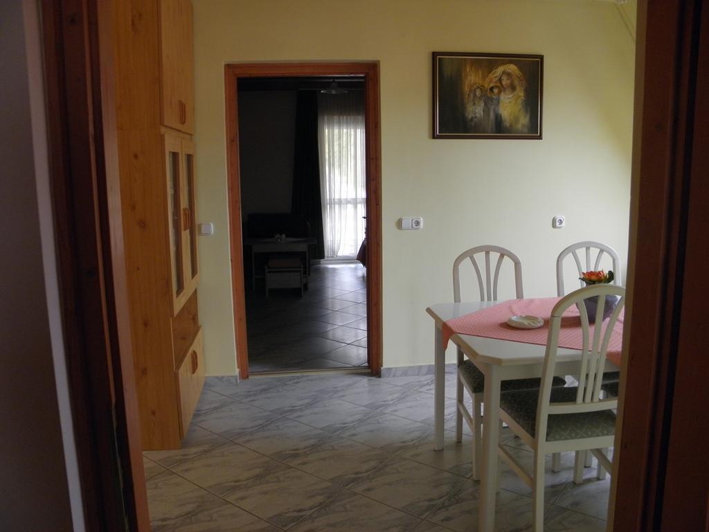Kristaly Apartman Bed & Breakfast Heviz Luaran gambar