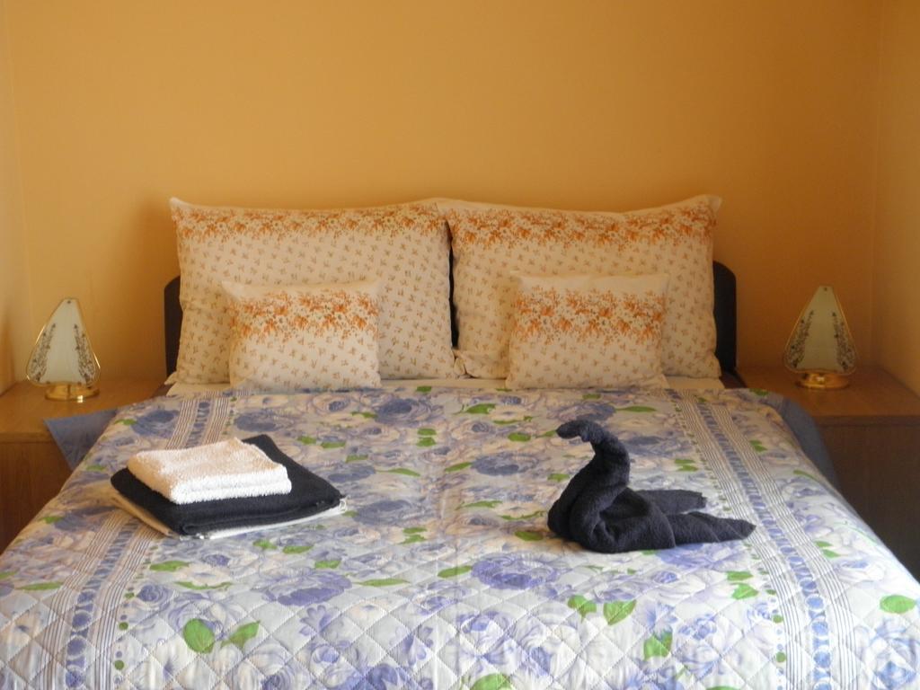 Kristaly Apartman Bed & Breakfast Heviz Luaran gambar