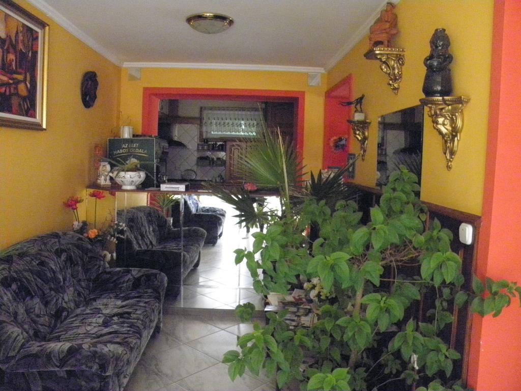 Kristaly Apartman Bed & Breakfast Heviz Luaran gambar