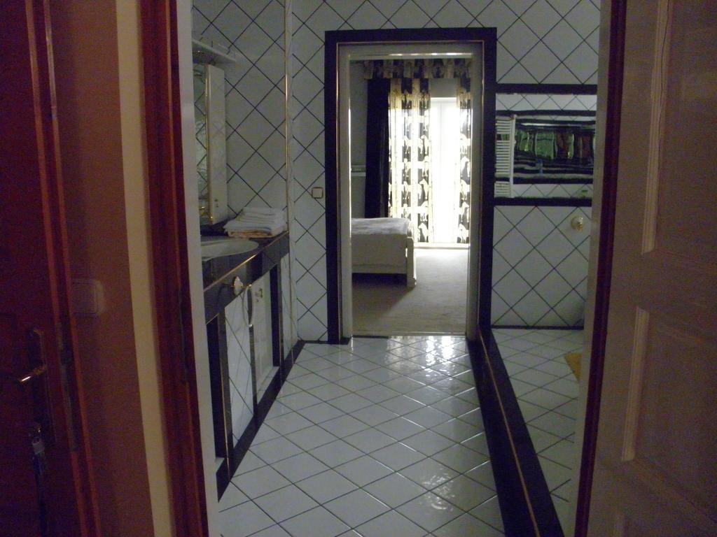 Kristaly Apartman Bed & Breakfast Heviz Luaran gambar